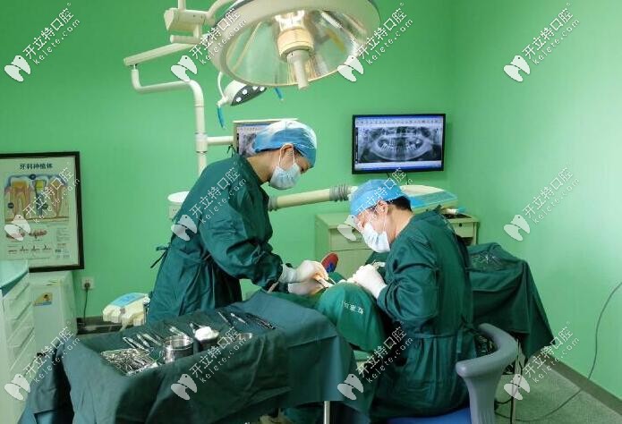 種植手術(shù) 種植手術(shù)