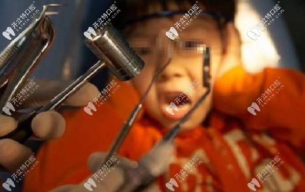 關(guān)于小朋友束縛治療牙齒：兒童補(bǔ)牙束縛治療安全嗎？