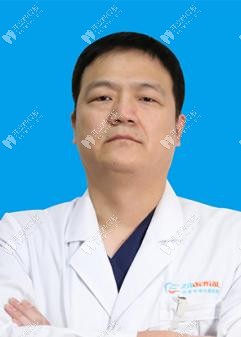 北京中諾口腔種植科醫(yī)生李鋼
