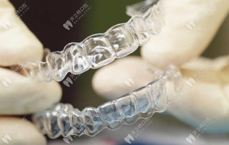 隱形牙套實(shí)圖