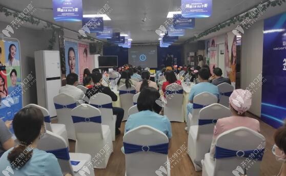 時代天使華北區(qū)設(shè)計(jì)總監(jiān)介紹時代天使新產(chǎn)品材料 