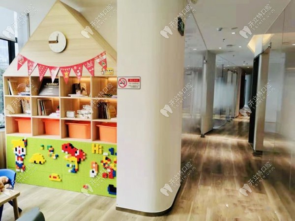 彥博口腔室內(nèi)環(huán)境